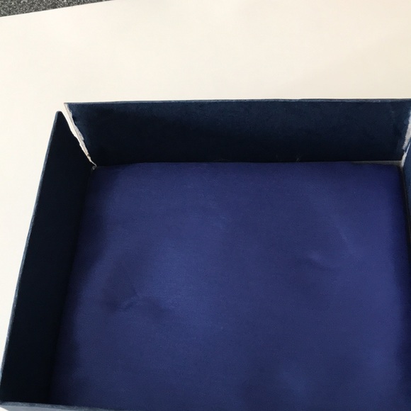 Sorelle fine porcelain jewelry box - Picture 7 of 9